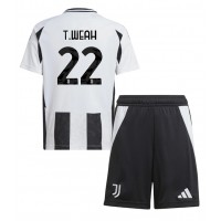 Maglie da calcio Juventus Timothy Weah #22 Prima Maglia Bambino 2024-25 Manica Corta (+ Pantaloni corti)